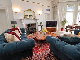 Ismay Lounge Apartment- Titanic Interest Beach View