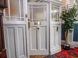 Ismay Lounge Apartment- Titanic Interest Beach View