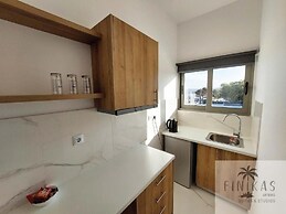 Finikas Suites & Apartments by Airstay