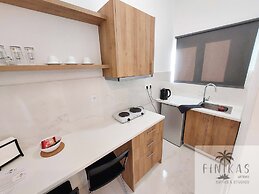 Finikas Suites & Apartments by Airstay
