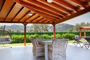 BD4140 by İmportant Group Travel