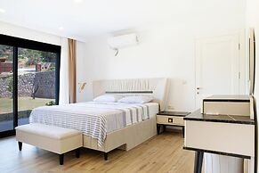 BD4140 by İmportant Group Travel