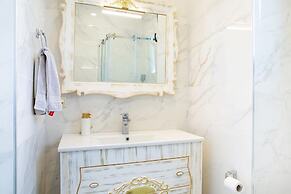 BD4140 by İmportant Group Travel