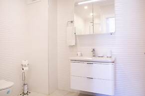 BD4140 by İmportant Group Travel