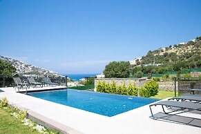 BD4140 by İmportant Group Travel