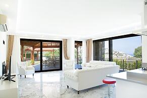 BD4140 by İmportant Group Travel