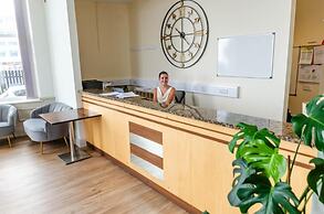 Opul Boutique
