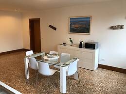 CASA REGINI