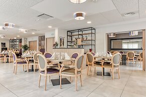 Quality Suites Perpignan Prestige