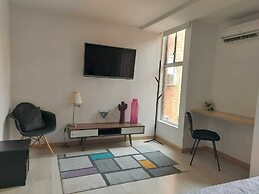 Medellin La 70 cerca de todo