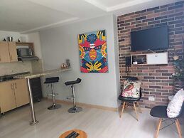 Medellin La 70 cerca de todo