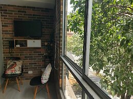 Medellin La 70 cerca de todo