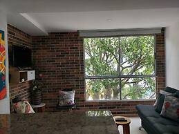 Medellin La 70 cerca de todo