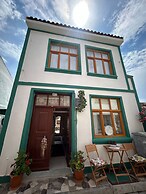 madam hrisa konukevi