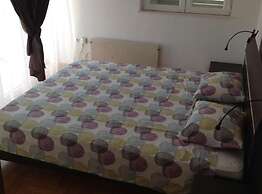 Wonderful Apartment Biserka Near the Beach