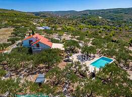 Holiday Home House of the Sun