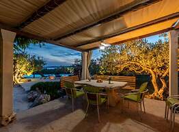 Holiday Home House of the Sun