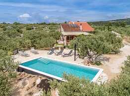 Holiday Home House of the Sun