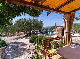Holiday Home House of the Sun