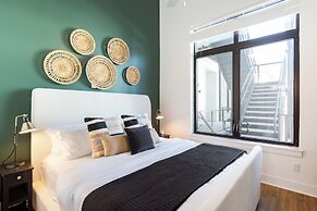 The Heights by AvantStay – Modern Condo Minutes from Broadway