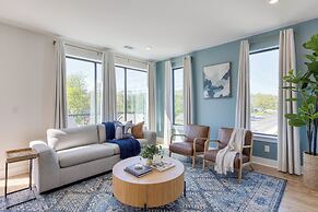 The Heights by AvantStay – Modern Condo Minutes from Broadway