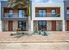 Luxury townhouse with pool in PALM BEACH