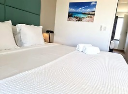 Luxury townhouse with pool in PALM BEACH