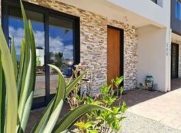 Luxury townhouse with pool in PALM BEACH