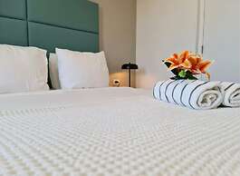 Luxury townhouse with pool in PALM BEACH