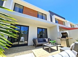 Luxury townhouse with pool in PALM BEACH