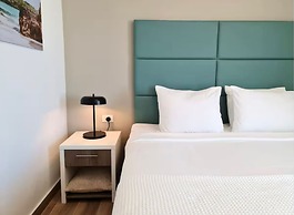 Luxury townhouse with pool in PALM BEACH