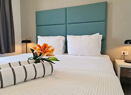 Luxury townhouse with pool in PALM BEACH