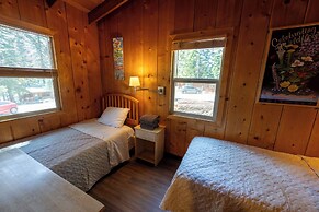 Kit Carson Lodge