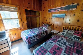 Kit Carson Lodge