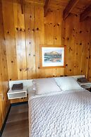 Kit Carson Lodge
