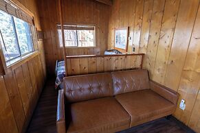 Kit Carson Lodge
