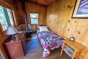 Kit Carson Lodge