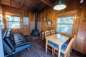 Kit Carson Lodge