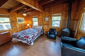 Kit Carson Lodge