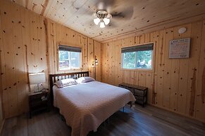Kit Carson Lodge