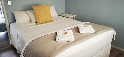 Sailfish Cove & RIVA Apartments