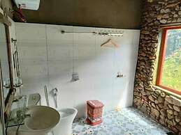 Homestay Khám Phá Y Tý