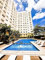 Holland Park Condominium