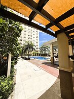 Holland Park Condominium