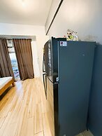 Holland Park Condominium