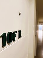 Holland Park Condominium