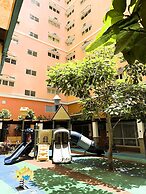 Holland Park Condominium