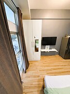 Holland Park Condominium