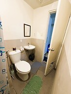 Holland Park Condominium