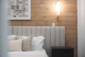 Zoka - Modern Mountain Retreat